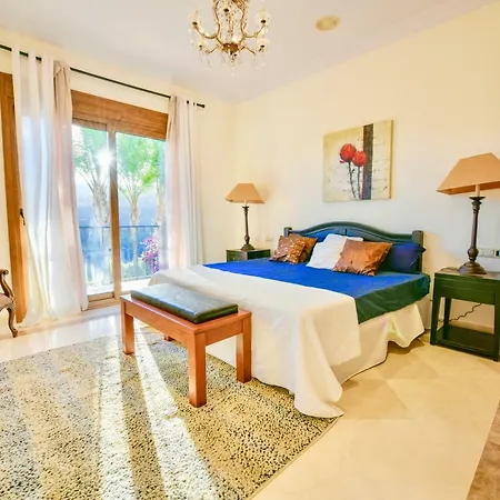 Luxury 5 Bedrooms With Private Pool In Benahavis Villa